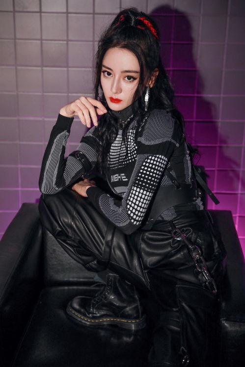 圈内朋友爆料黄景瑜迪丽热巴,圈内好友曝两人亲密关系  第3张 圈内朋友爆料黄景瑜迪丽热巴,圈内好友曝两人亲密关系  第3张